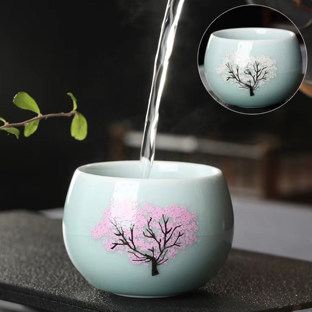 Cherry Blossom Teacup Turns Pink Flowers in Hot Water