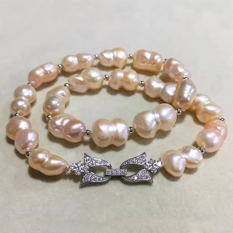 Natural freshwater Baroque orange-shaped natural gourd necklace