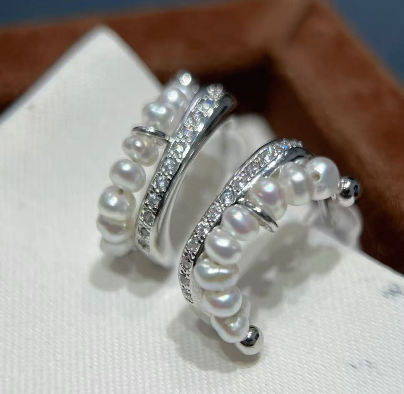 Natural aurora freshwater pearl 3-4mm shimmering diamond small earring